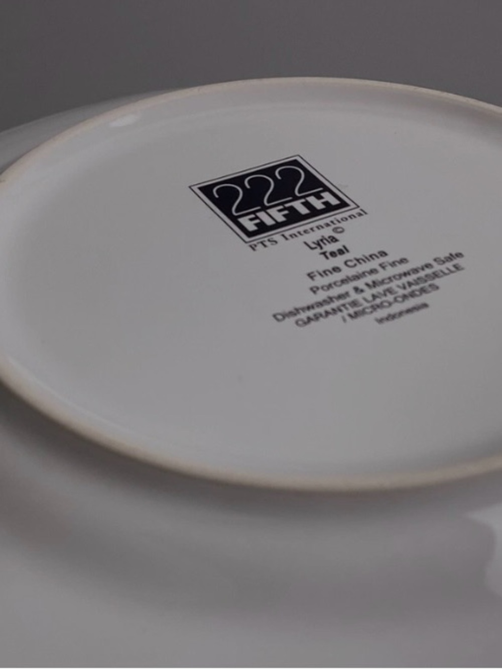 Single 222 Fifth LYRIA TEAL Porcelian Paisley luncheon plate 8.5/8" Scalloped - Picture 8 of 12